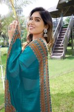 Women’s Stylish Chiffon Contrast Border-Pallu Printed Saree with Blouse Piece - Image 4