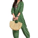 Women's Cotton Blend Printed Kurta Set (Green)